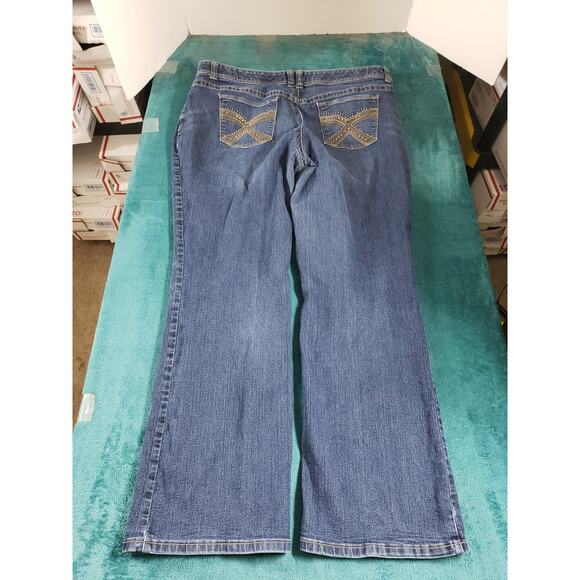 Apt 9 Jeans Size 18 W Womens Blue Denim Pants Stretch Ladies Mid Rise Bootcut - Picture 10 of 11